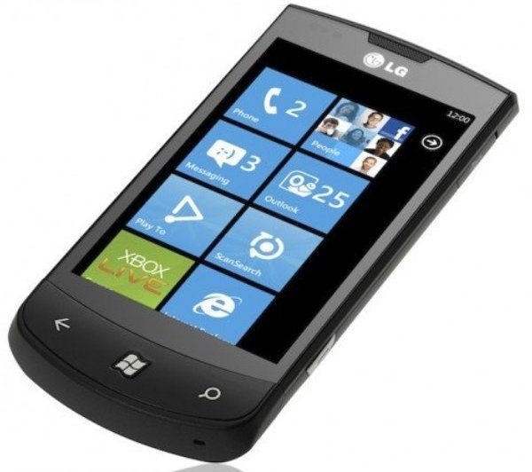 LG Optimus 7 con Windows Phone 7: La Experiencia de Guillermo R. Solis