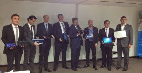 Los presidentes trabajan y se divierten “con todos los juguetes”