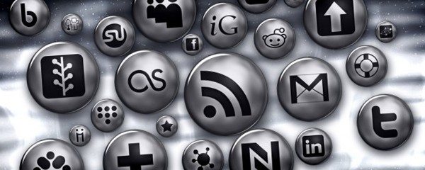 silver-button-social-media