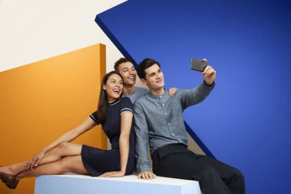 Moto G4 Selfie