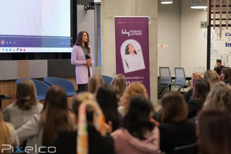 womenize pixelco 12
