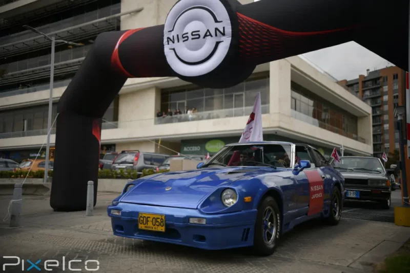nissan pixelco 09