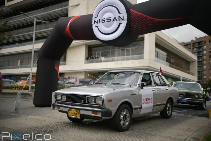 nissan pixelco 10