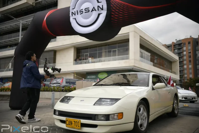 nissan pixelco 12