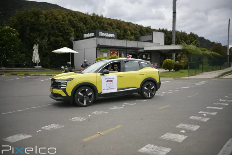 nissan pixelco 32