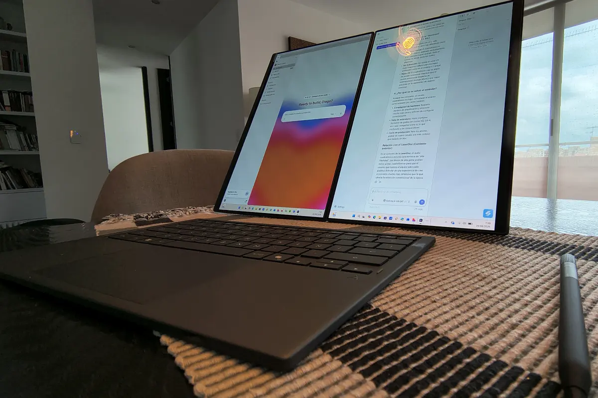asus zendbook duo 2 screen oled